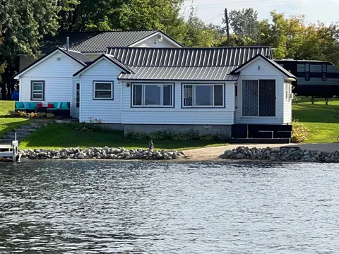 4978 Long Lake Road