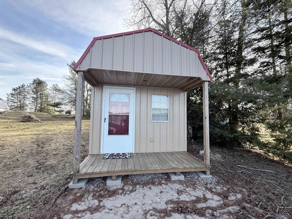 4978 Long Lake Road Plainfield Township, MI 48739