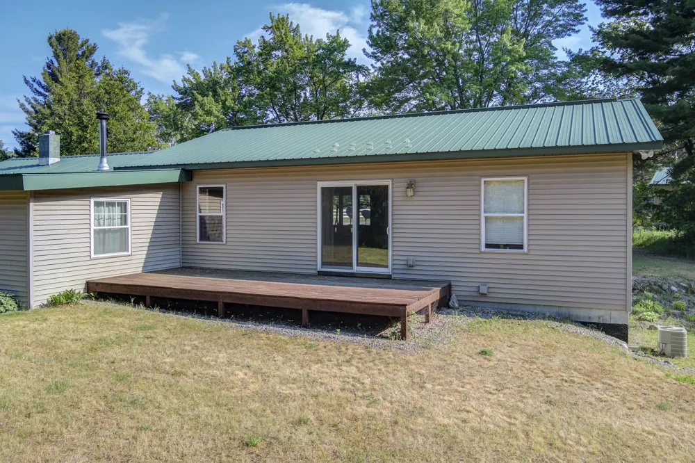 4793 E Duck Lake Road Green Lake Township, MI 49637