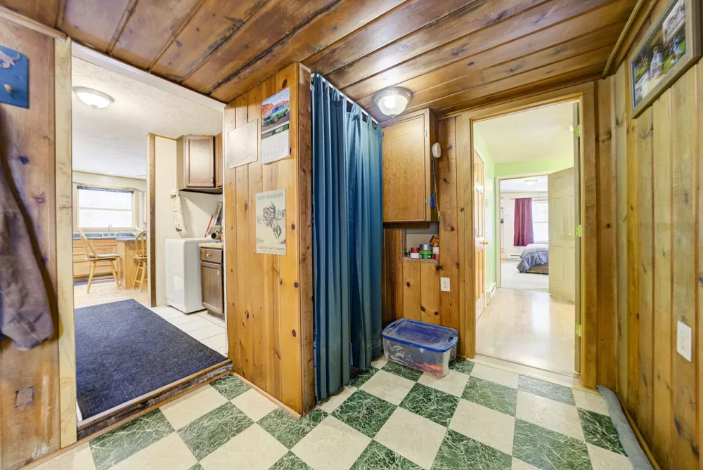 4793 E Duck Lake Road Green Lake Township, MI 49637