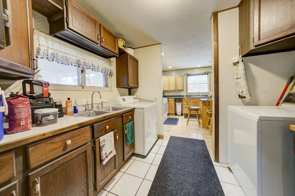 4793 E Duck Lake Road Green Lake Township, MI 49637