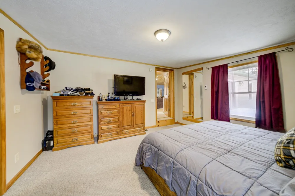 4793 E Duck Lake Road Green Lake Township, MI 49637