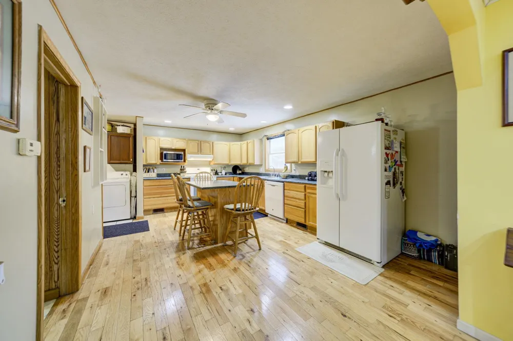 4793 E Duck Lake Road Green Lake Township, MI 49637