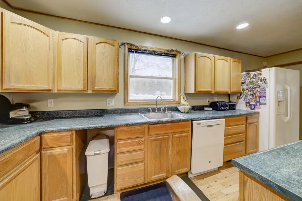 4793 E Duck Lake Road Green Lake Township, MI 49637