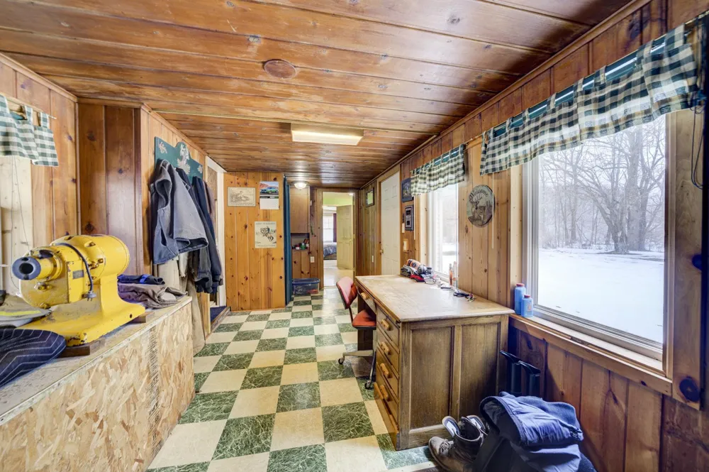 4793 E Duck Lake Road Green Lake Township, MI 49637