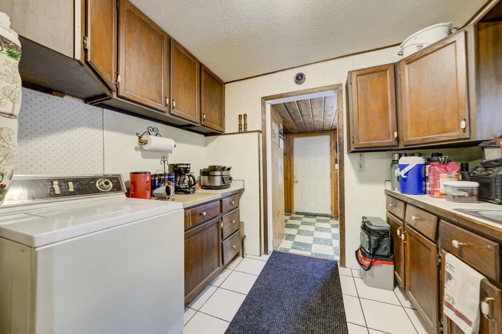 4793 E Duck Lake Road Green Lake Township, MI 49637