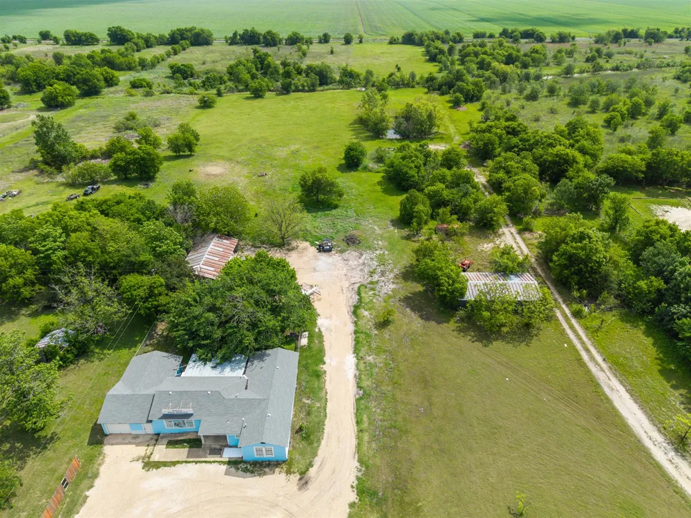 3101 S Hwy 95 Taylor, TX 76574