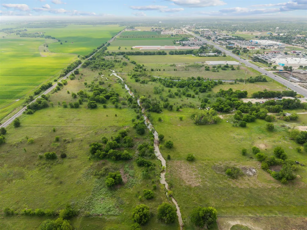 3101 S Hwy 95 Taylor, TX 76574