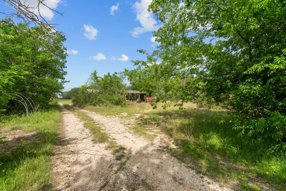 3101 S Hwy 95 Taylor, TX 76574