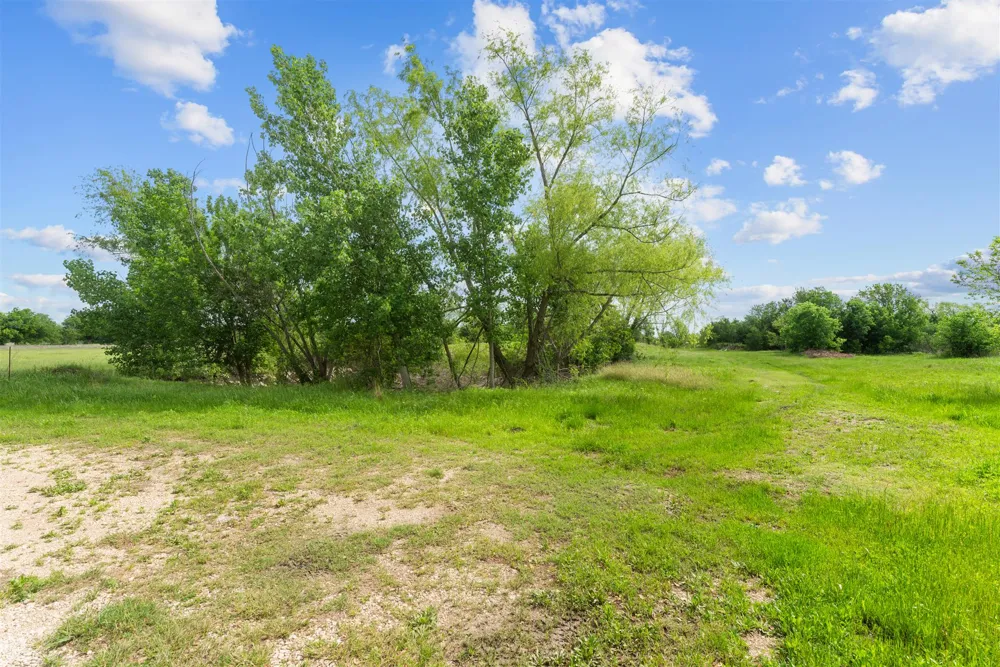 3101 S Hwy 95 Taylor, TX 76574