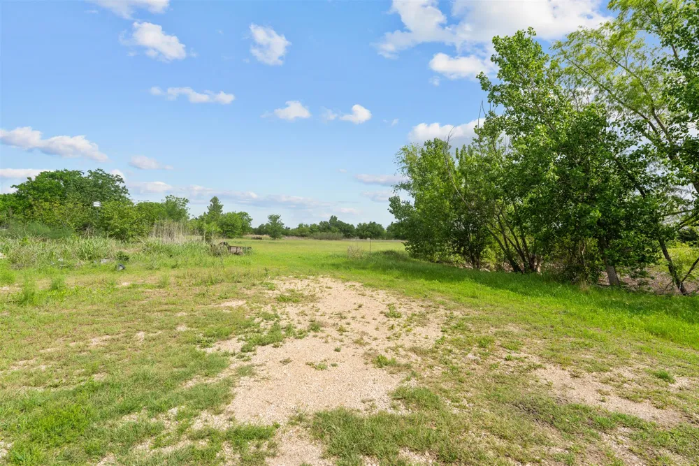 3101 S Hwy 95 Taylor, TX 76574