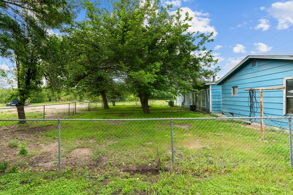 3101 S Hwy 95 Taylor, TX 76574