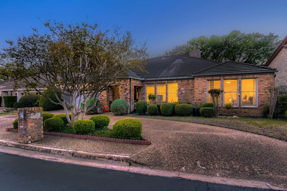 10904 Legends Lane Austin, TX 78747