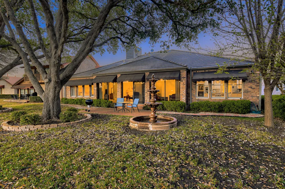 10904 Legends Lane Austin, TX 78747