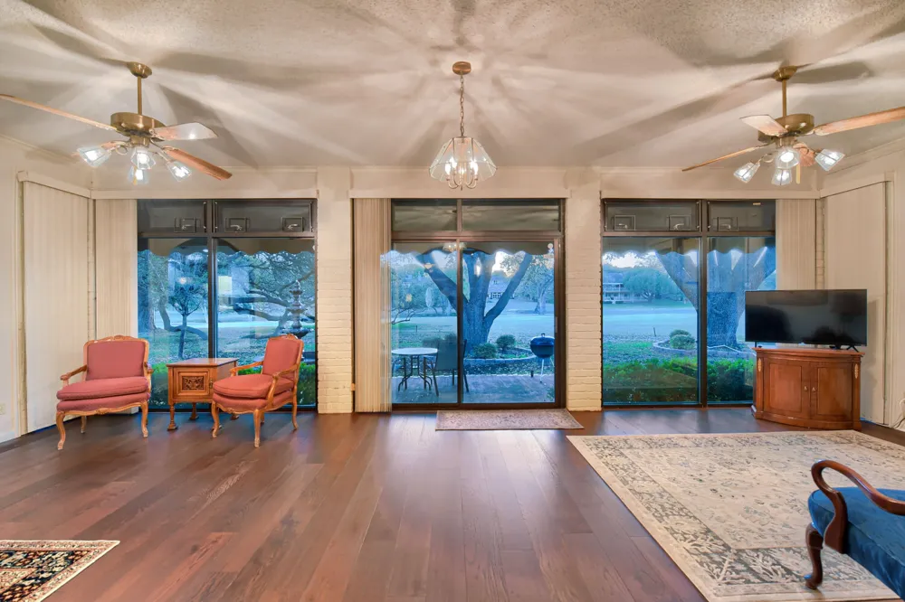 10904 Legends Lane Austin, TX 78747