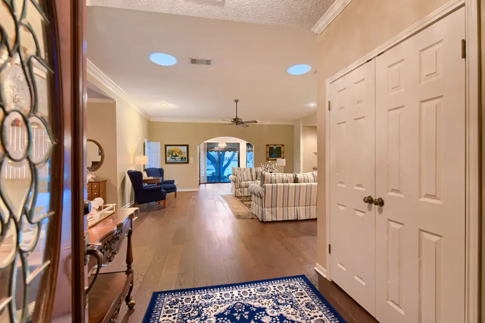 10904 Legends Lane Austin, TX 78747