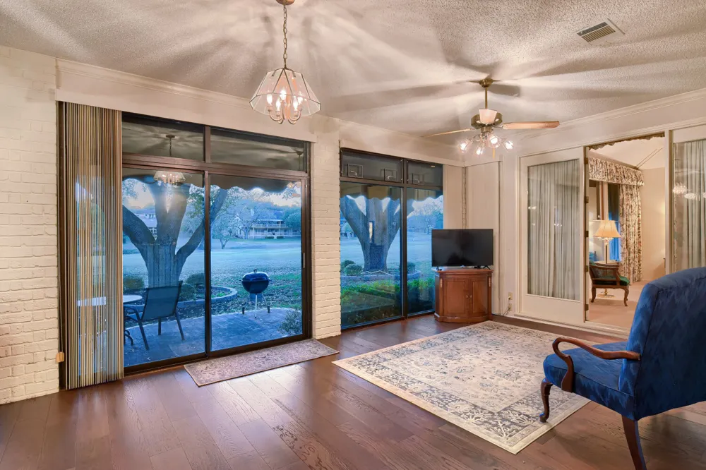 10904 Legends Lane Austin, TX 78747