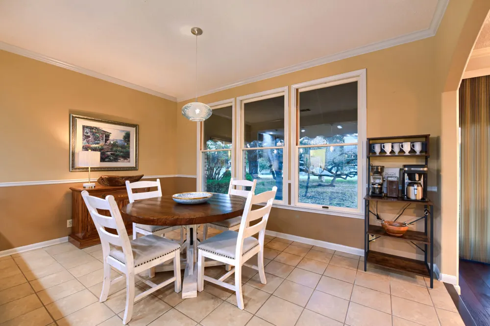 10904 Legends Lane Austin, TX 78747