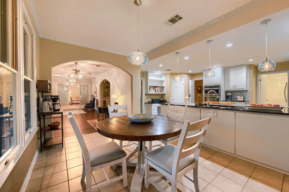 10904 Legends Lane Austin, TX 78747
