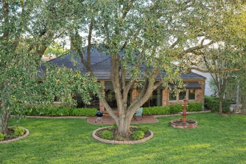 10904 Legends Lane