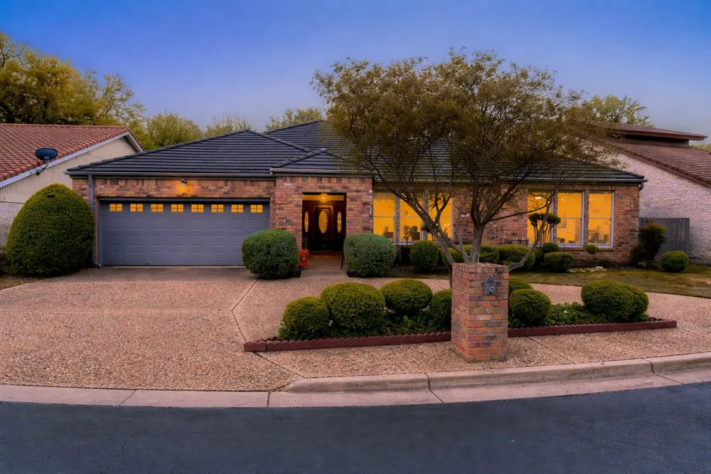 10904 Legends Lane Austin, TX 78747