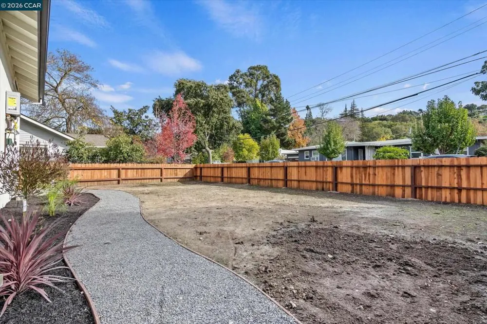 2027 Castro St Martinez, CA 94553