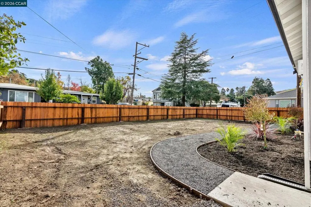 2027 Castro St Martinez, CA 94553