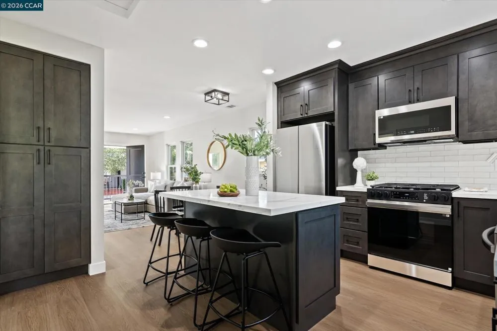 2027 Castro St Martinez, CA 94553