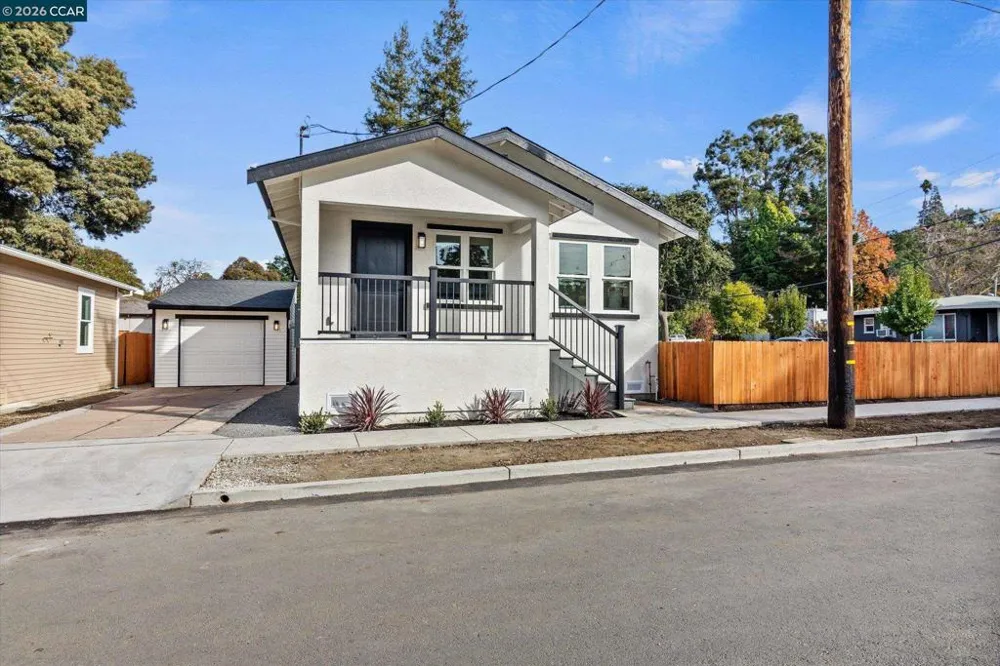 2027 Castro St Martinez, CA 94553