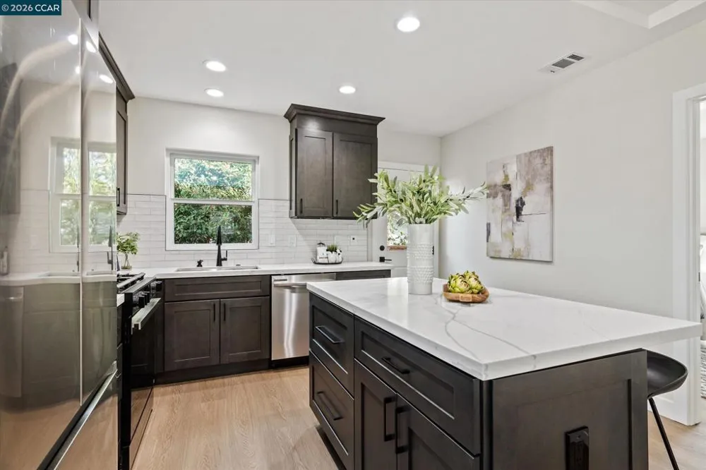 2027 Castro St Martinez, CA 94553