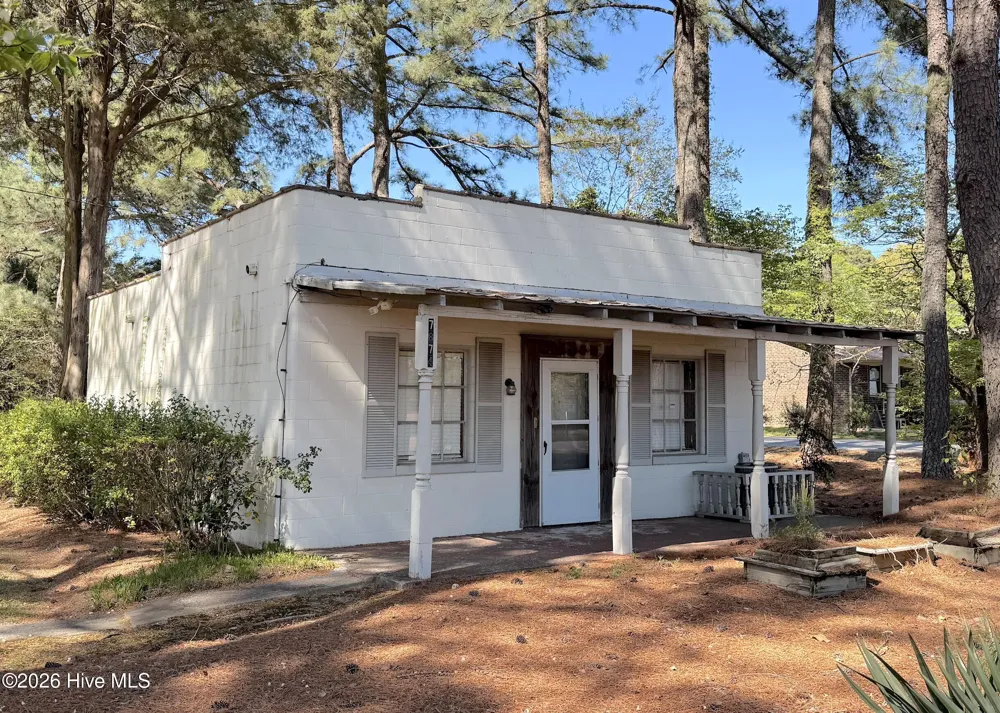 7886 Nc  222 Fountain, NC 27829