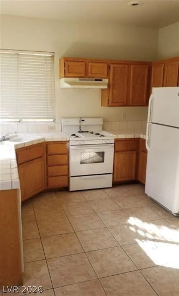 2764 TROTWOOD LANE Las Vegas, NV 89108