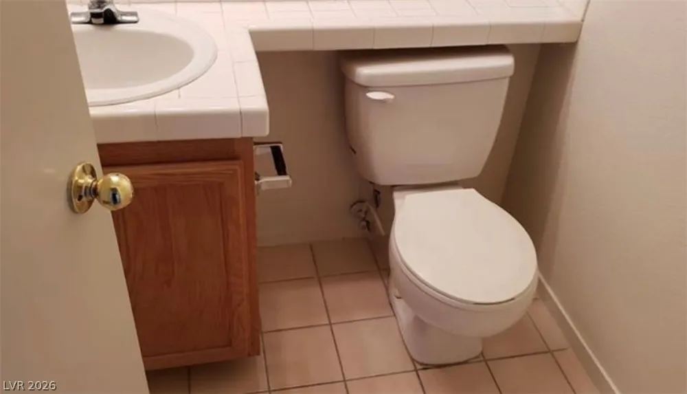2764 TROTWOOD LANE Las Vegas, NV 89108