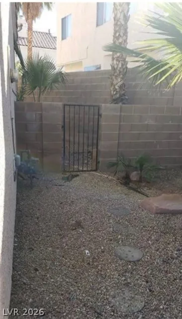 2764 TROTWOOD LANE Las Vegas, NV 89108
