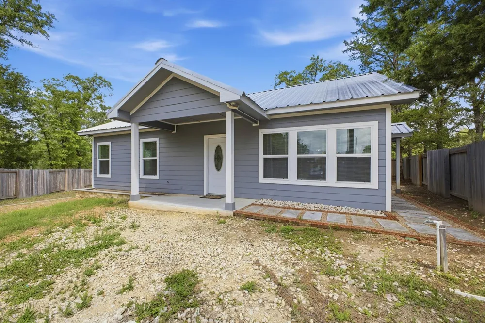 100 Walnut Circle Somerville, TX 77879