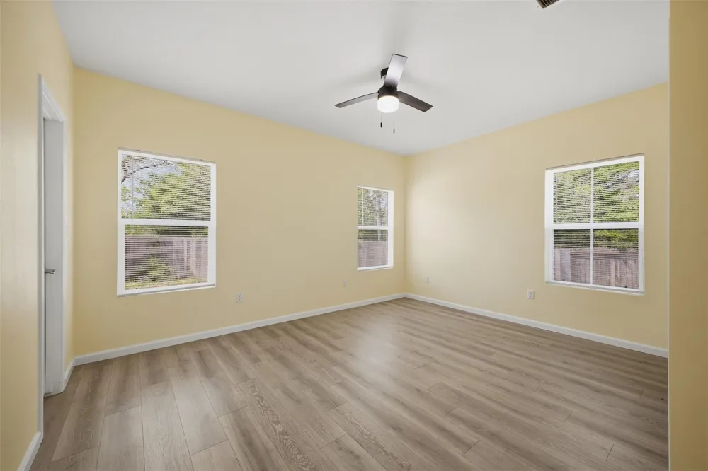 100 Walnut Circle Somerville, TX 77879
