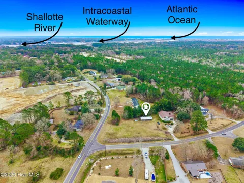 1085 Village Point Road SW