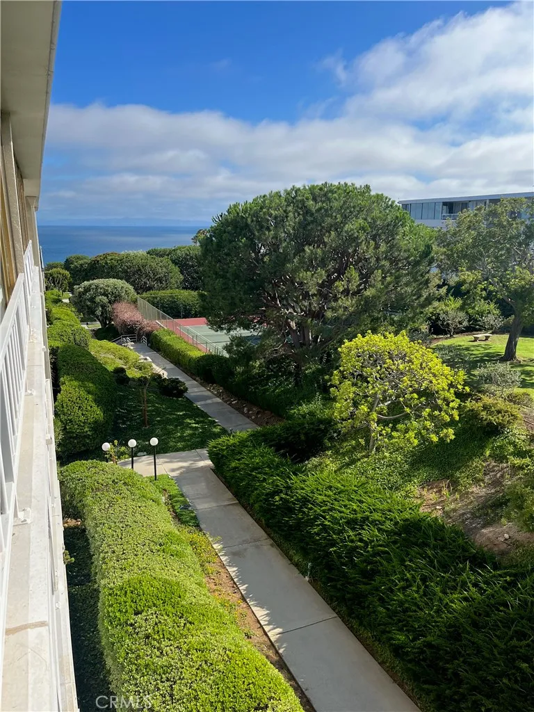 32653 Seagate Drive #B Rancho Palos Verdes, CA 90275