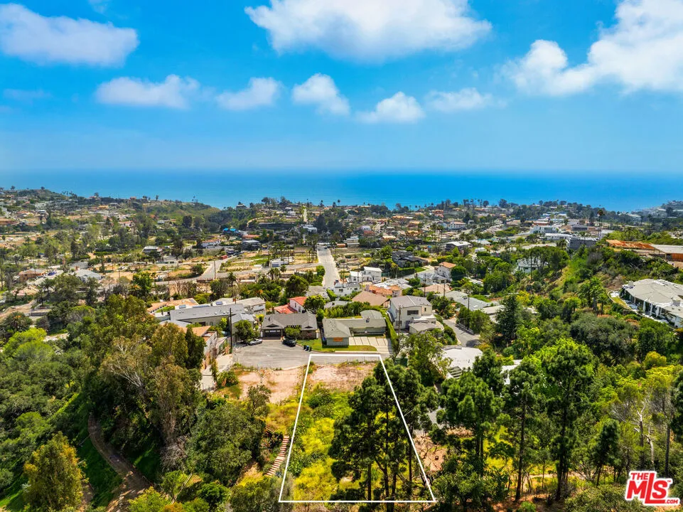 959 Chattanooga Avenue Pacific Palisades, CA 90272