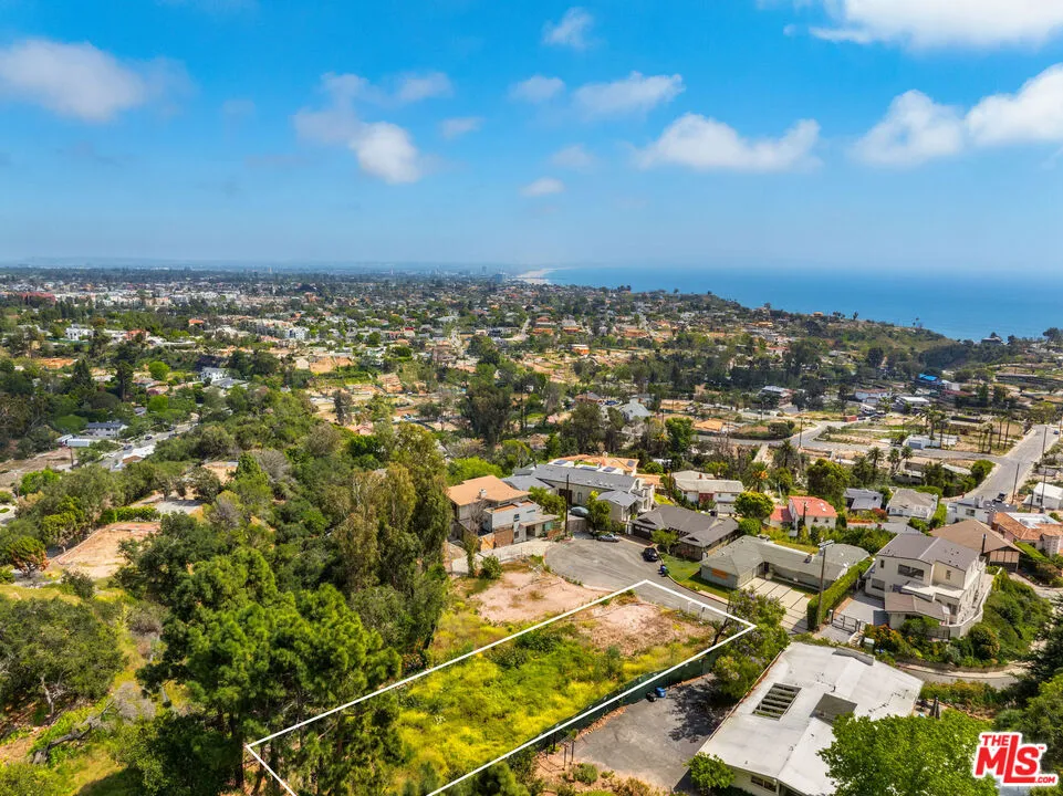 959 Chattanooga Avenue Pacific Palisades, CA 90272