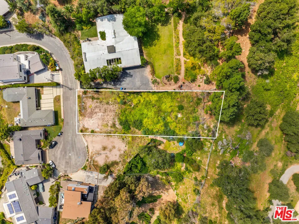 959 Chattanooga Avenue Pacific Palisades, CA 90272