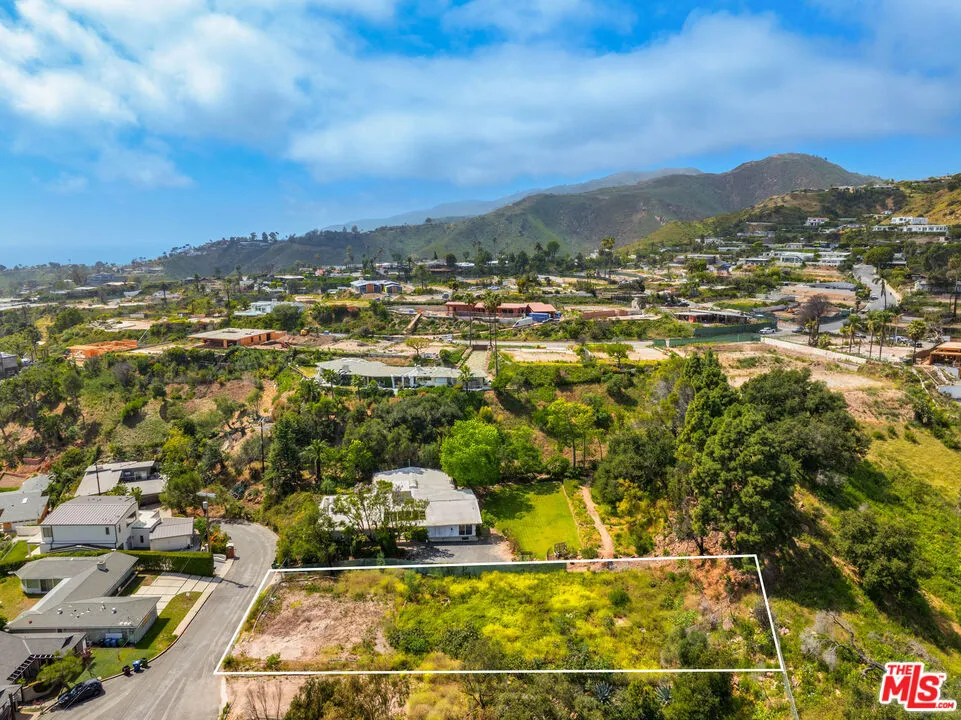 959 Chattanooga Avenue Pacific Palisades, CA 90272