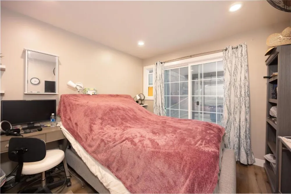 523 The Alameda El Granada, CA 94018