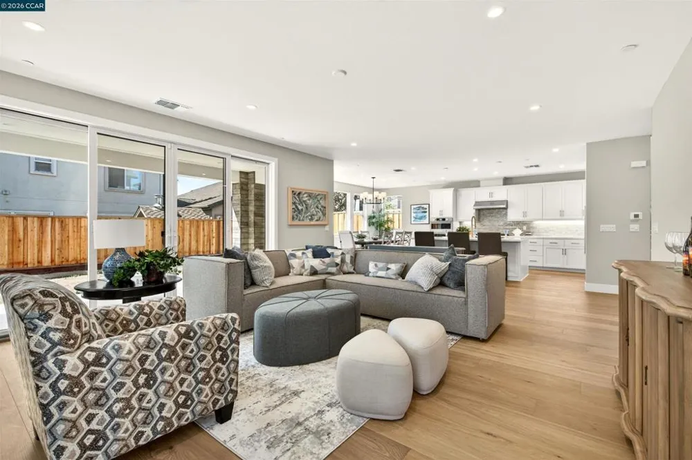 2237 Vandeleur Drive Napa, CA 94558