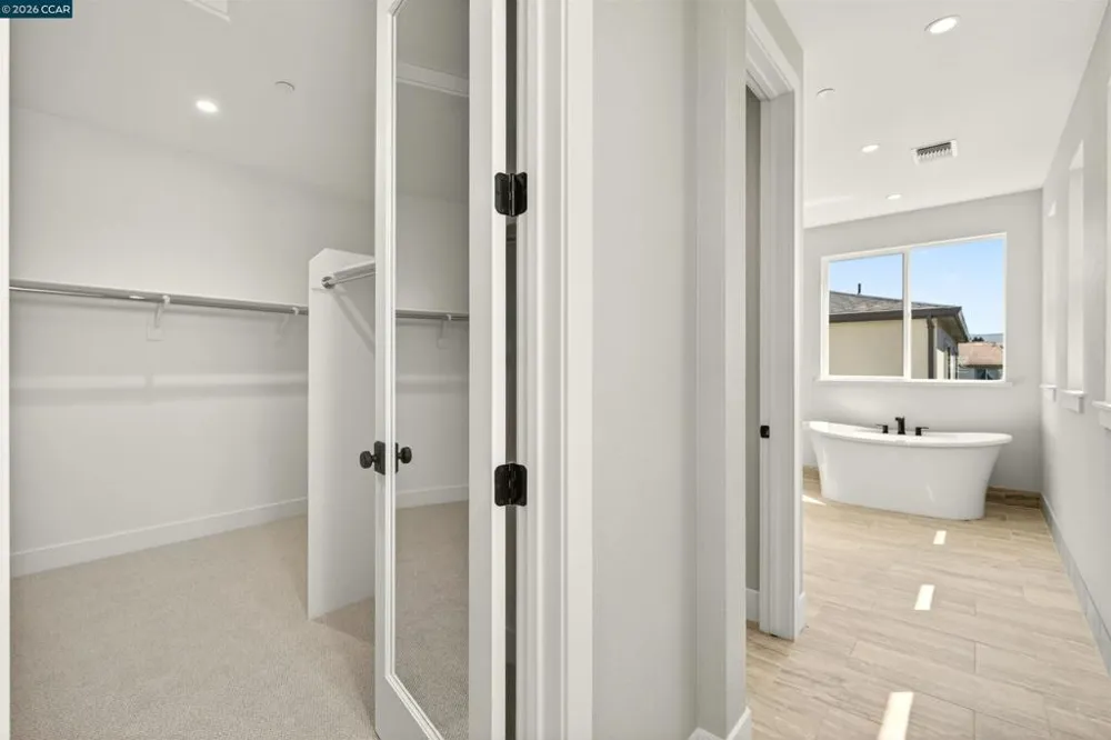 2237 Vandeleur Drive Napa, CA 94558