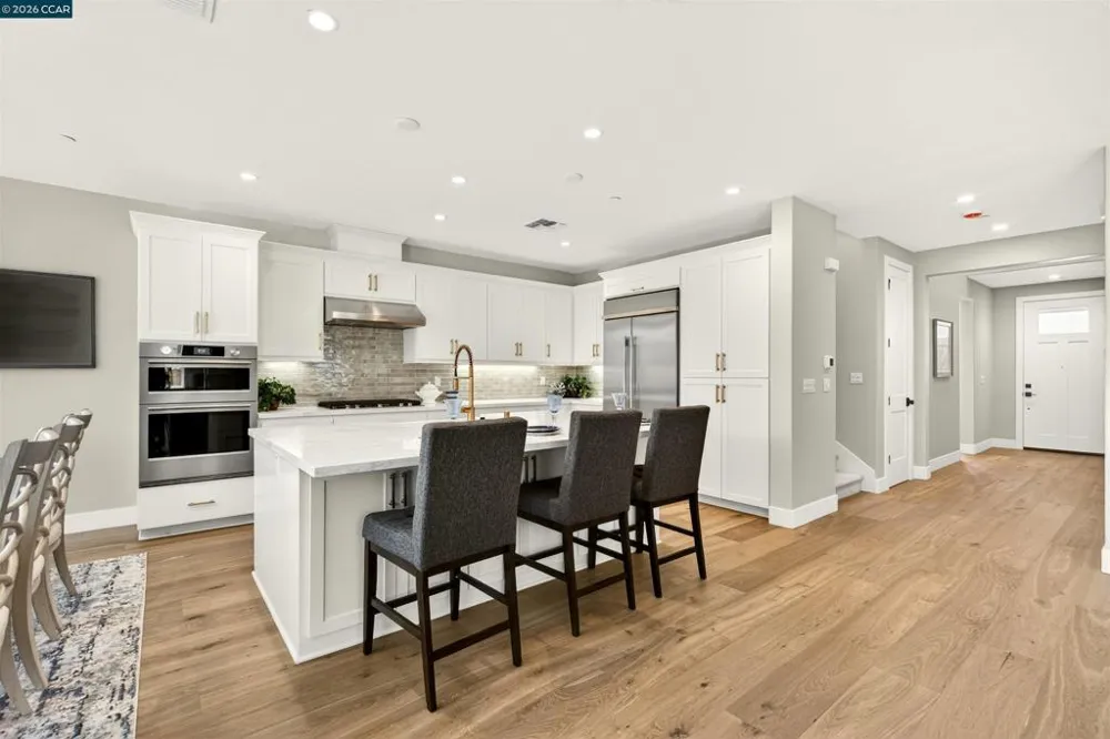 2237 Vandeleur Drive Napa, CA 94558