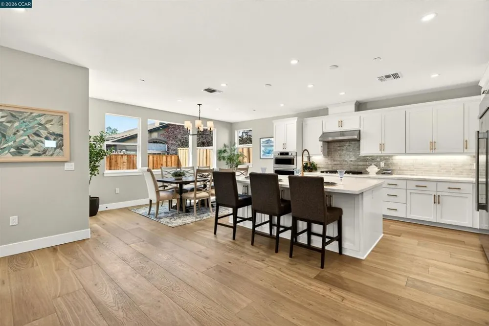 2237 Vandeleur Drive Napa, CA 94558