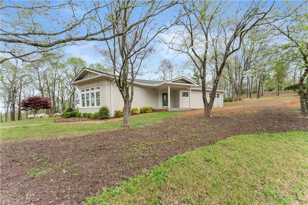 664 Chenocetah Drive Cornelia, GA 30531