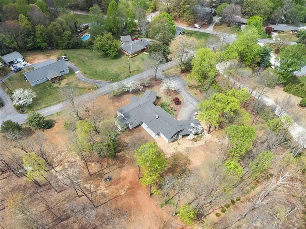 664 Chenocetah Drive Cornelia, GA 30531