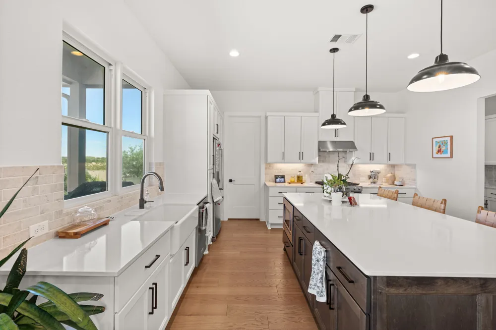 202 Smoke Tree Circle Dripping Springs, TX 78620